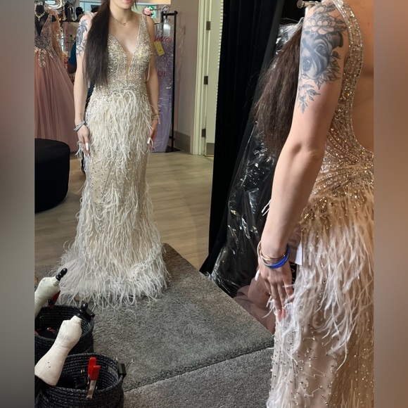 Jovani Prom Dress - Picture 8 of 10